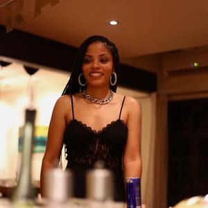 Meet your Posher, Taylor